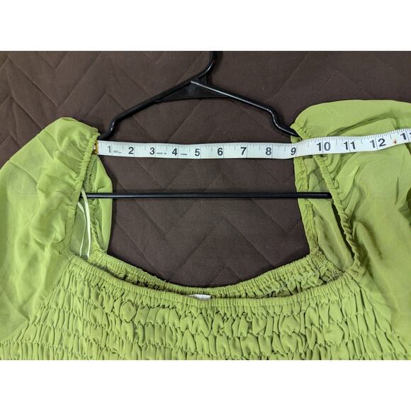 Pretty green smocked short sleeve peasant top by American Bling size 3X NWT - Picture 5 of 7
